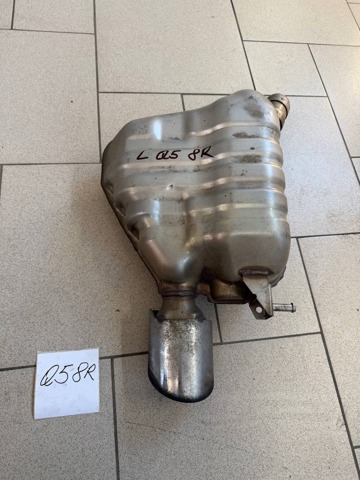 Глушник задній 8R0253609AG VAG