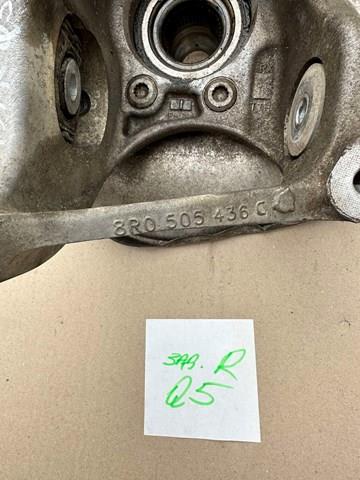 Кулак поворотний правий 8R0505436C VAG