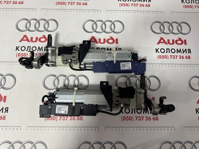Амортизатор задньої ляди 8R0827851 VAG