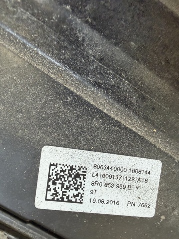 Молдинг передніх лівих дверей 8R0853959B VAG