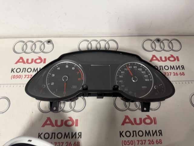 щиток приладу 8R0920950R VAG