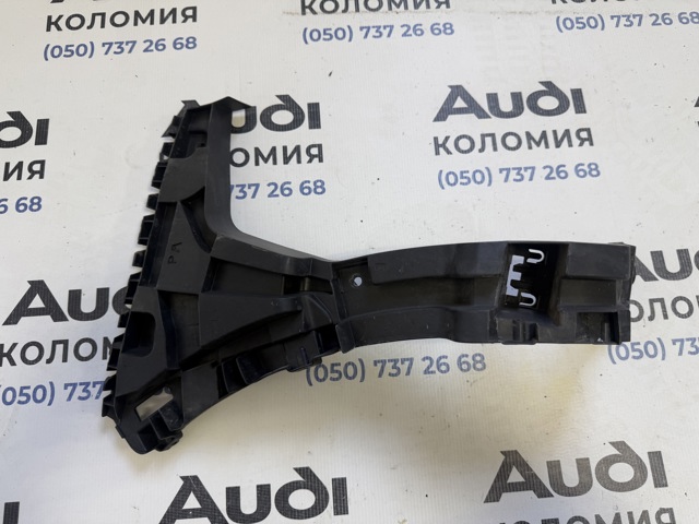 Направляюча заднього бампера, ліва 8U0807453B VAG