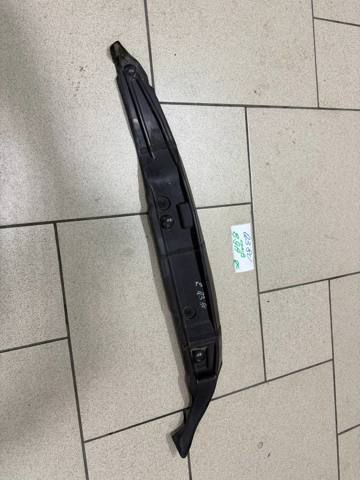 Ущільнювач крила 8U0821111A VAG