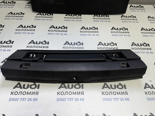 Облицювання задньої панелі багажника 8U0864483K4PK VAG