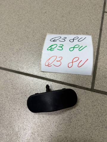 Форсунка омивача скла лобового, ліва 8U0955987A VAG