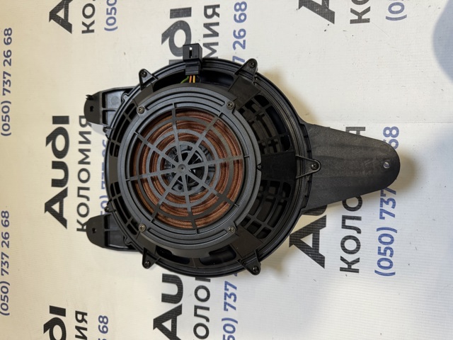 Динамік передньої двері 8W5035412A VAG