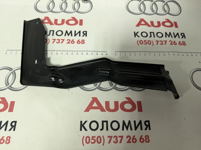 Лівий кронштейн заднього бампера 8W5807329A VAG