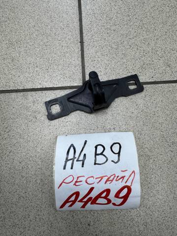 Петля замка кришки багажника 8W5827507 VAG