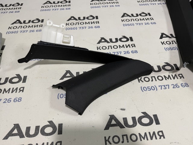Обшивка стійки кузова внутрішня, задня ліва 8W5867287B VAG