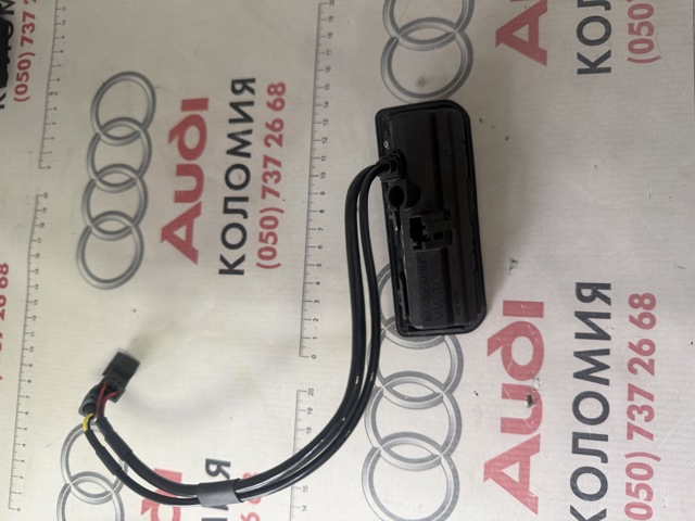 Камера системи забезпечення видимості 8W8827566D VAG