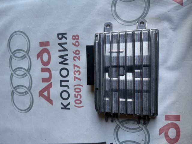 Підсилювач звуку аудіосистеми 8Y0035465A VAG