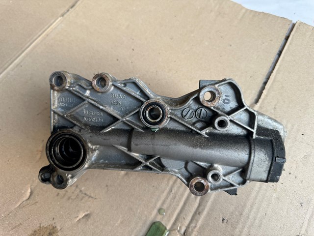 Корпус маслофільтра A6511800610 MERCEDES