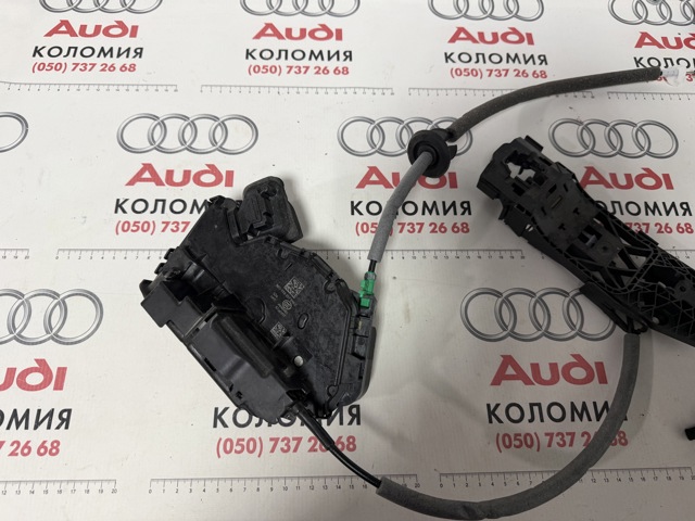 Замок двері правої передньої B6C5TB837016C VAG