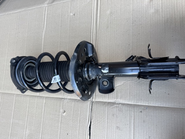 Стійка передня права E43025SA1A NISSAN