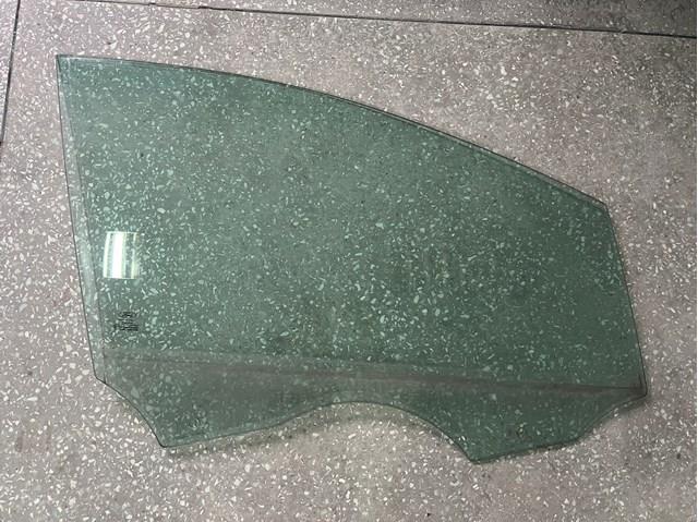 Скло пасажирських дверей FM5Z5821410A FORD