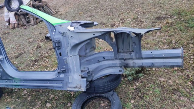 Лонжерон рами передній правий 1021798S0A TESLA