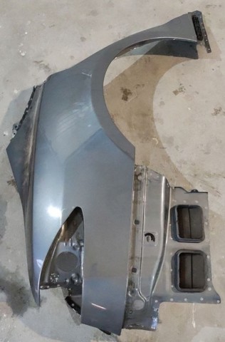 Боковина кузова права 1024207S0B TESLA