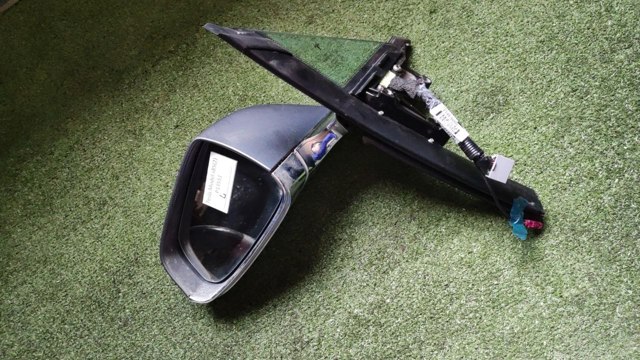 Ліве бічне дзеркало 104131700A TESLA