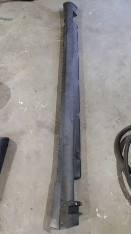 Накладка зовнішня (молдинг) порога, правий 600587500J TESLA