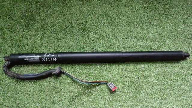 Амортизатор кришки багажника 600661000B TESLA