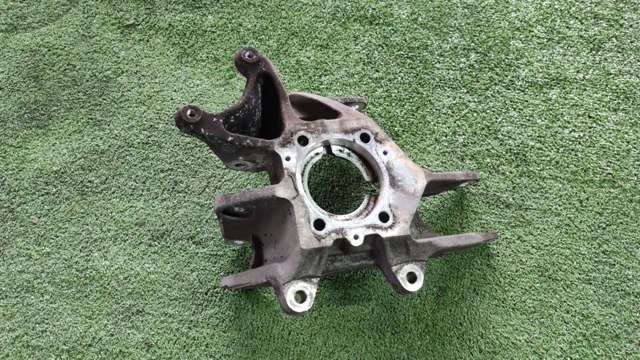Цапфа поворотного кулака 600702400B TESLA