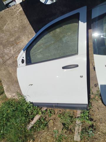 Двері кабіни Dacia Lodgy