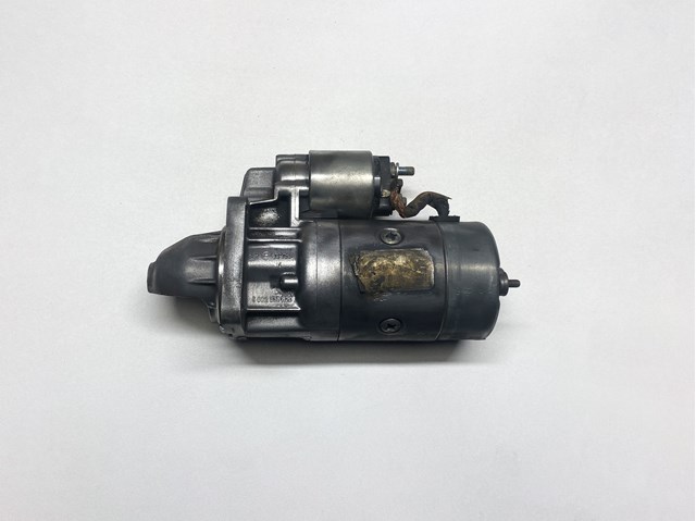 Стартер автомобільний 0001218175 BOSCH