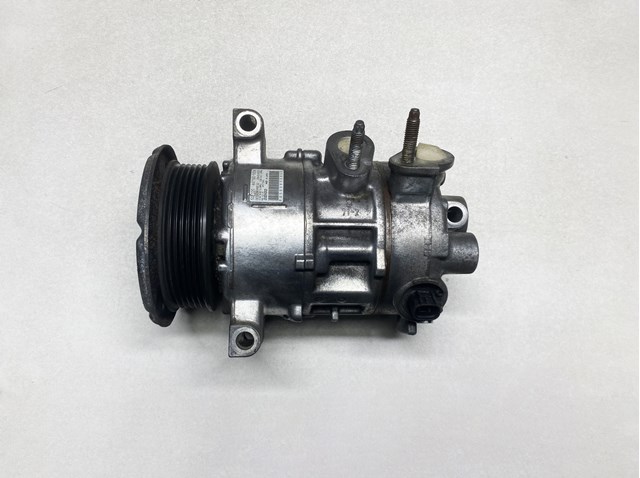 Компресор кондиціонера 4471905054 DENSO