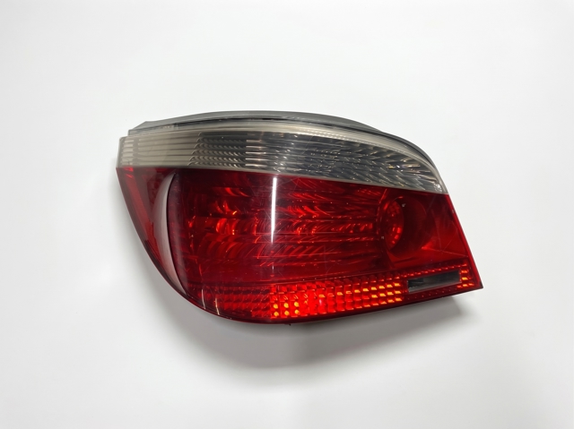 Ліхтар задній лівий, зовнішній 63216910767 BMW
