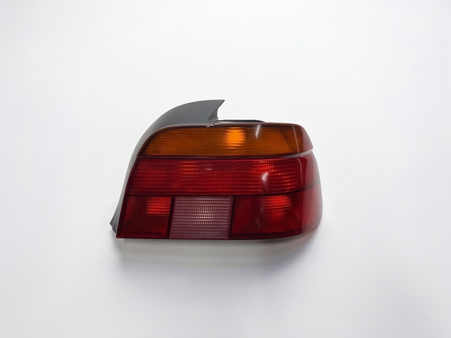 Задній правий стоп 8358032 BMW