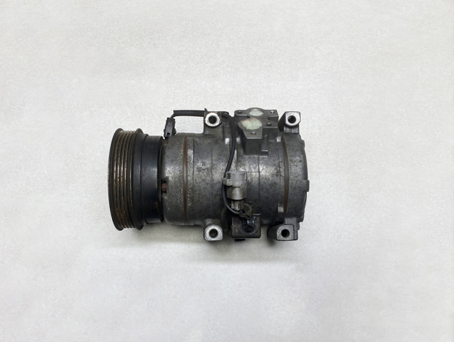 Компресор кондиціонера 8832028370 TOYOTA