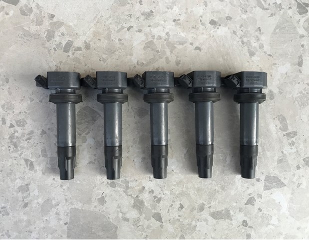 Котушка запалювання 9004852125 DAIHATSU