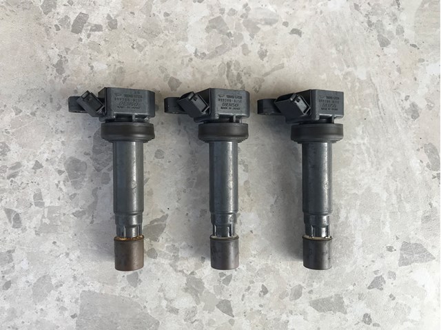 Котушка запалювання 9004852126 DAIHATSU