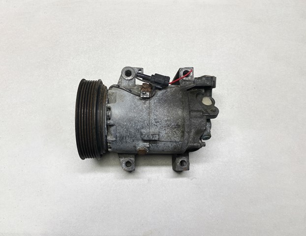 Компресор холодоагенту 926001F701 NISSAN