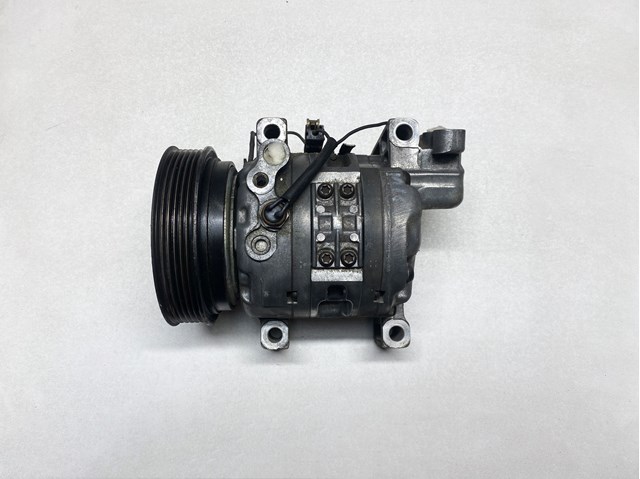 Компресор холодоагенту 926005F800 NISSAN