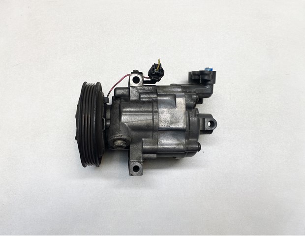 Насос кондиціонера 92600AX84B NISSAN
