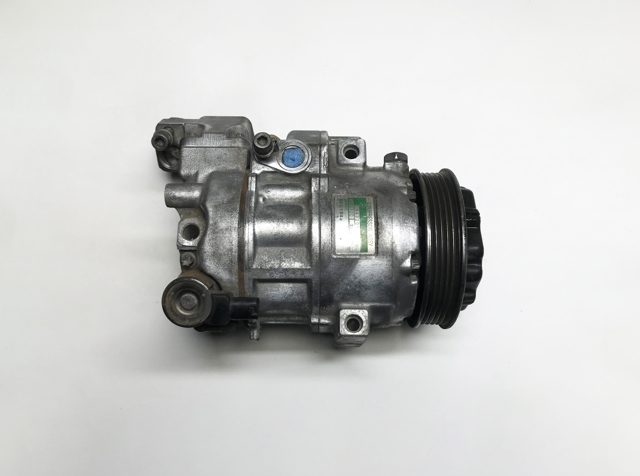Компресор кліматичної установки A0002305911 MERCEDES