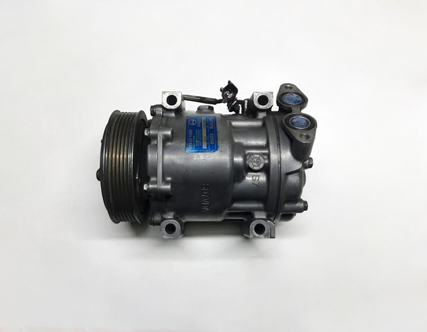 Компресор холодоагенту BBR461450 MAZDA