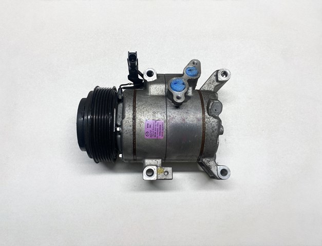 Компресор кліматичної установки F500JUBBB06 MAZDA