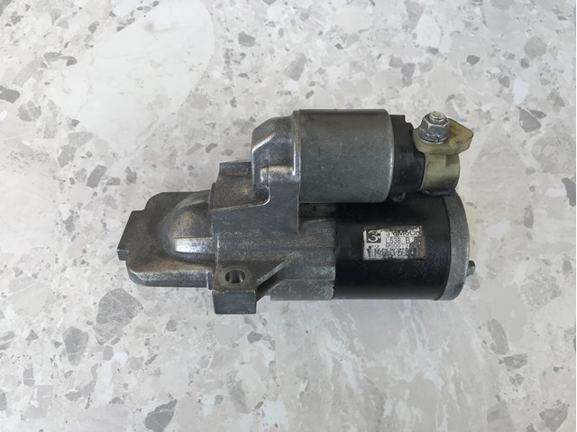 Стартер автомобільний L53818400B MAZDA