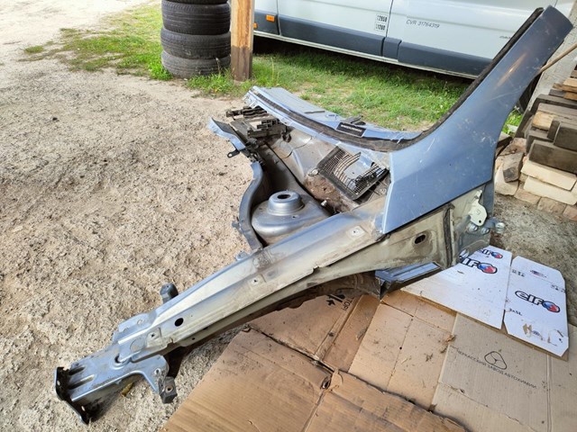 Панель кузова ліва 3C8809605 VAG