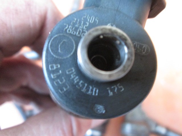 Форсунка вприску палива 0445110175 QAP