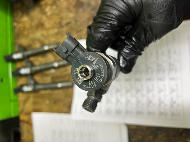 Форсунки електромагнітні 0445110569 NISSAN