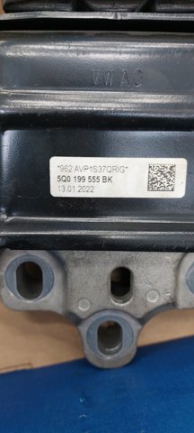 Подушка (опора) двигуна, ліва 5Q0199555BK VAG