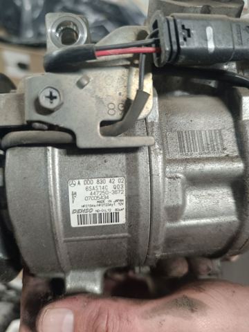 Компресор кліматичної установки A0008304202 MERCEDES