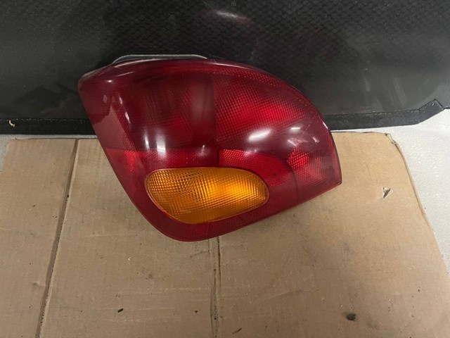 Задня ліва фара Ford Fiesta Mk4
