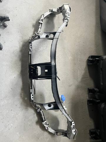 Кронштейн кріплення радіатора 1549565 FORD