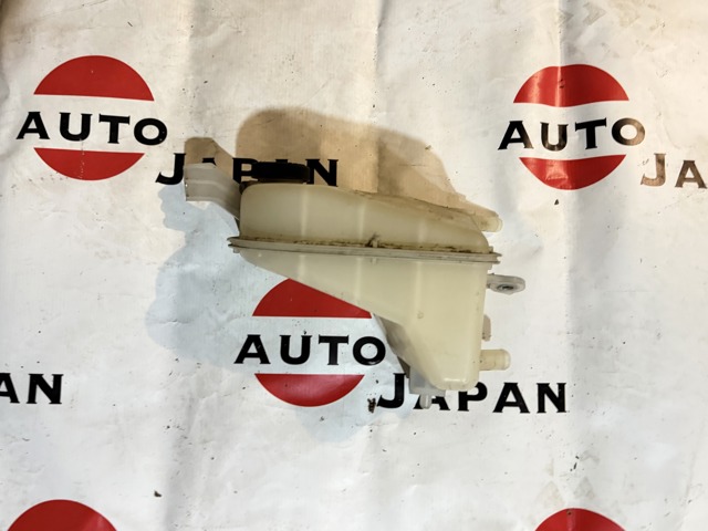 Бачок розширювальний 1648022080 TOYOTA