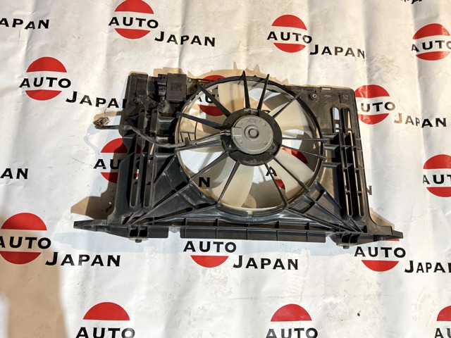 Дифузор (кожух) радіатора охолодження 1671122150 TOYOTA