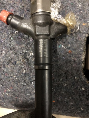 Форсунка паливна 2367051030 TOYOTA